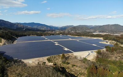 25 MW Solaranlage in Miyazaki  (Quelle: Toshiba)